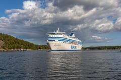 From Helsinki: Overnight Cruise to Stockholm with Breakfast
