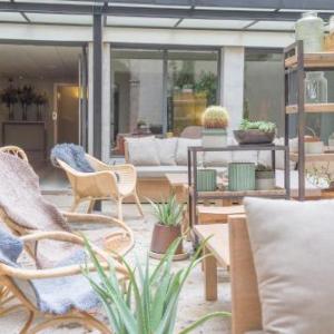 Petit Palace Hotel Tres