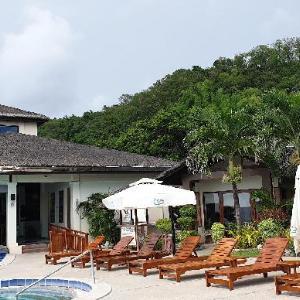 Kahuna Beach Resort and Spa