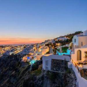 Ikies Santorini
