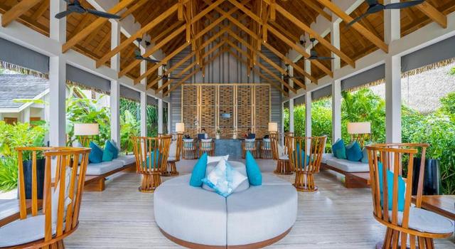 Emerald Faarufushi Resort & Spa – Deluxe All Inclusive
