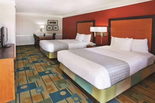 La Quinta Inn & Suites by Wyndham Savannah Midtown