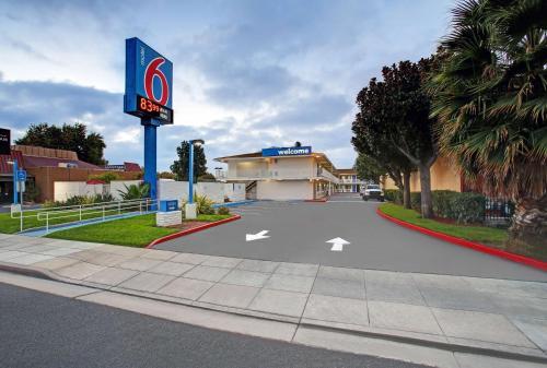 Motel 6-Santa Clara CA