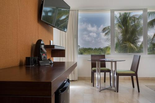InterContinental President Cancun Resort