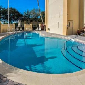 La Quinta Inn & Suites by Wyndham West Palm Beach Airport